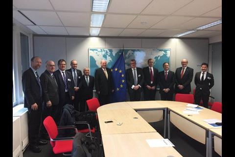 Eight European signalling suppliers have signed Letters of Intent to support the deployment of ERTMS.